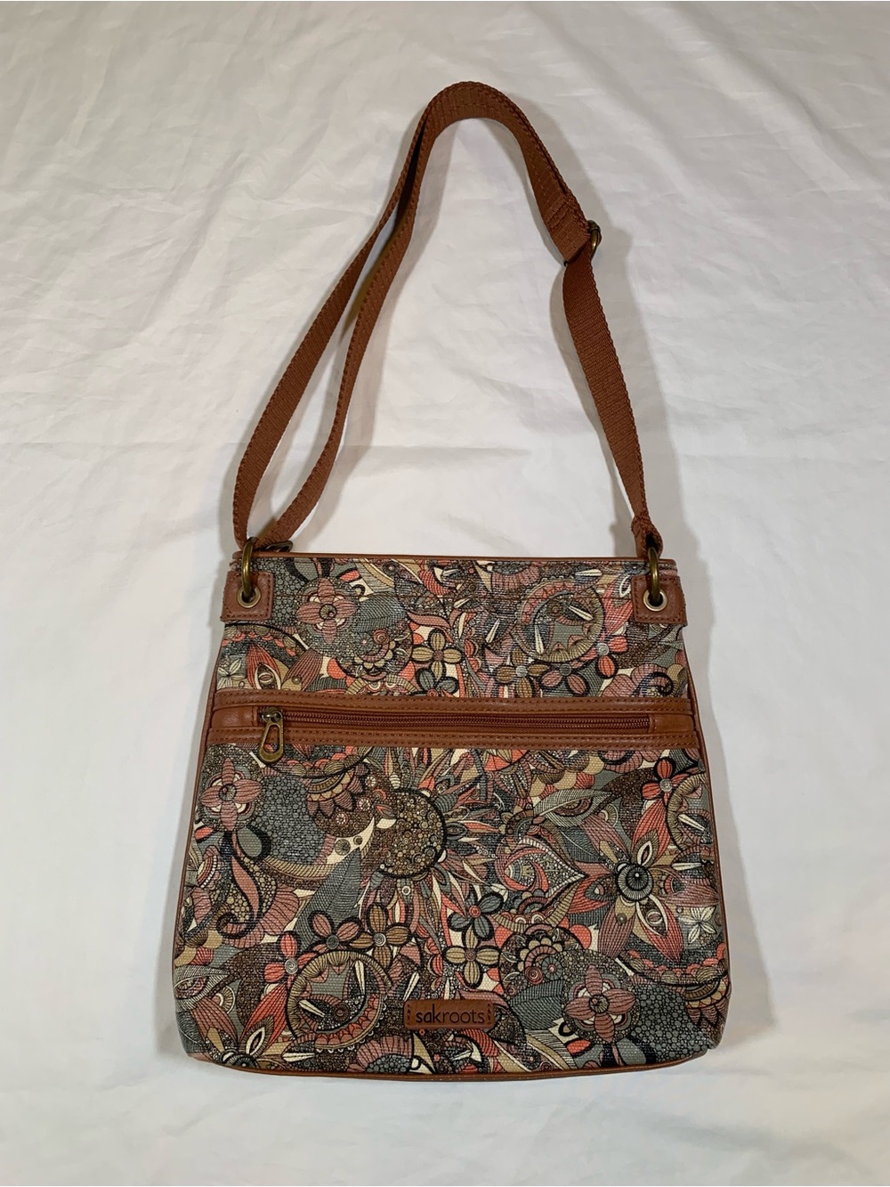 Sakroots Artiste Circle Flat Crossbody Bag Sienna Spirit Desert Floral Pattern